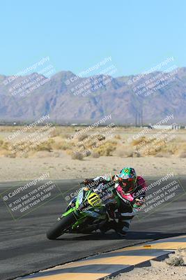 media/Jan-10-2025-CVMA Friday Practice (Fri) [[489e0da257]]/Group 4 and Trackday/Session 2 (Turn 4 Inside)/